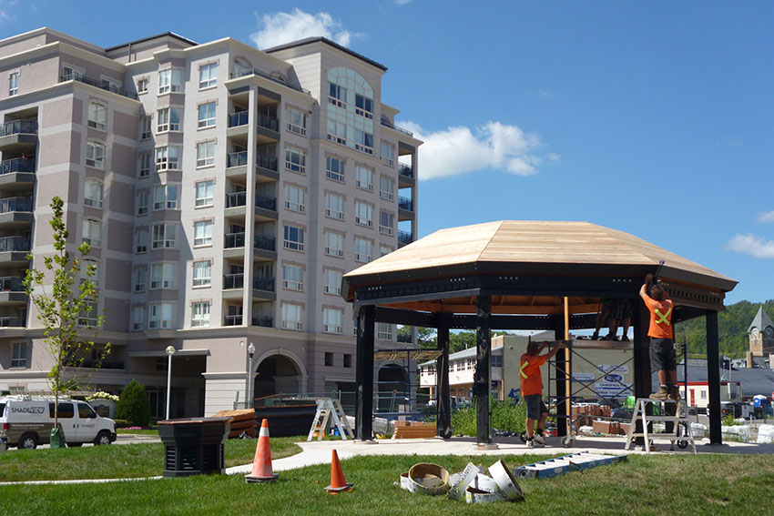 Pavilion INstallation At Creekside Parkete